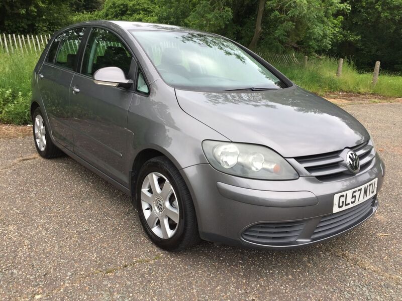 View VOLKSWAGEN GOLF 1.9 TDI SE 5 DOOR