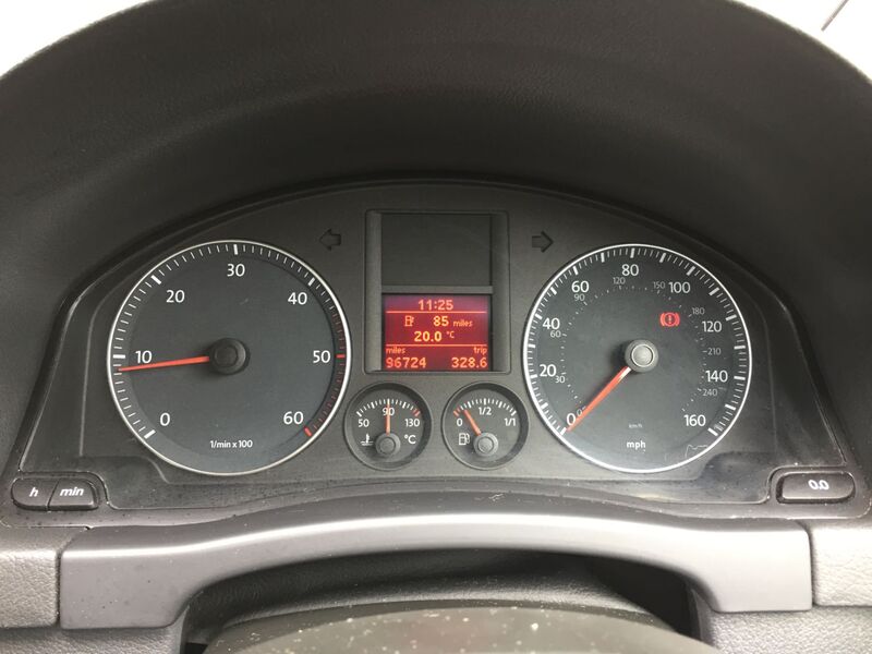 VOLKSWAGEN GOLF