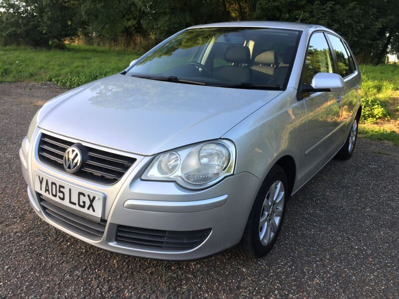 View VOLKSWAGEN POLO 1.4 SE 75BHP 5 DOOR