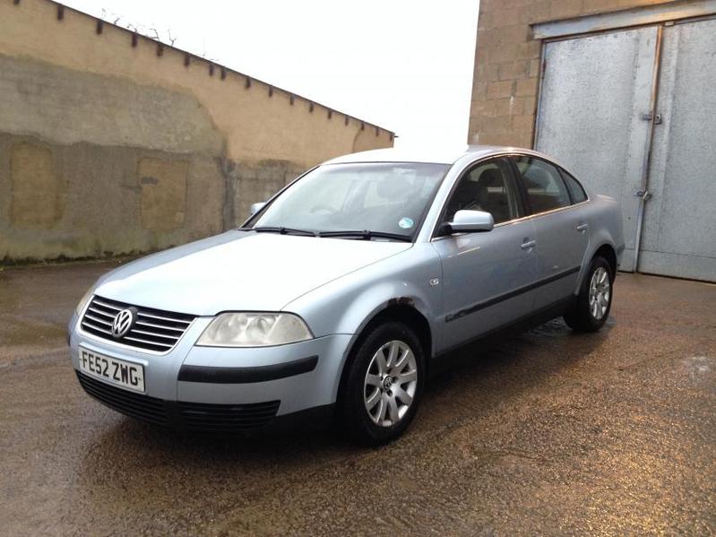 View VOLKSWAGEN PASSAT 1.9 TDI SE PD 4 DOOR - NEW MOT