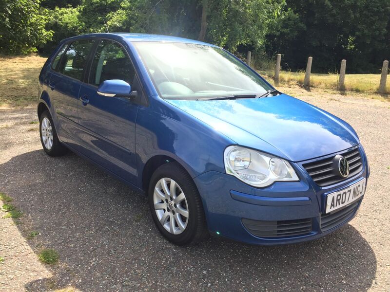 View VOLKSWAGEN POLO 1.4 SE 80 BHP 5 DOOR