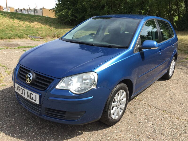 View VOLKSWAGEN POLO 1.4 SE 80 BHP 5 DOOR