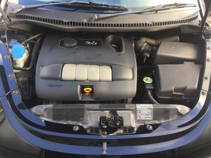 VOLKSWAGEN BEETLE