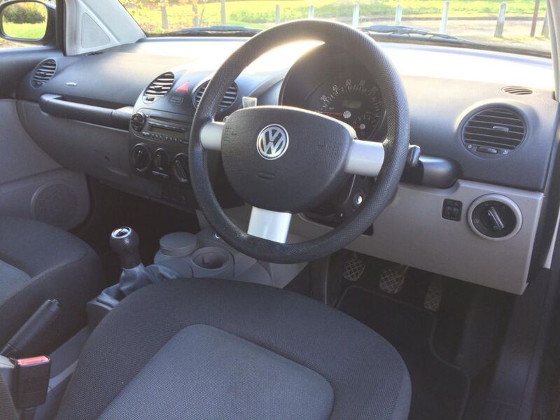 VOLKSWAGEN BEETLE