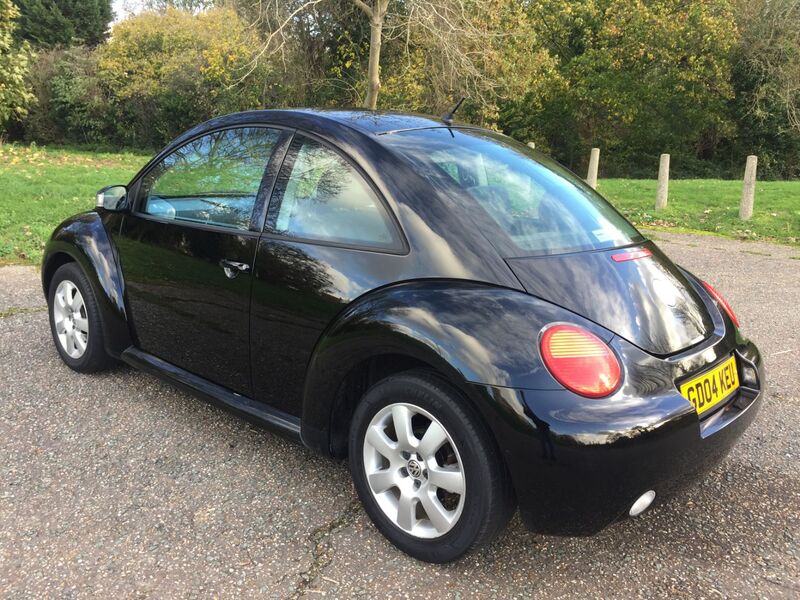 VOLKSWAGEN BEETLE