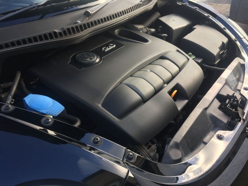 VOLKSWAGEN BEETLE