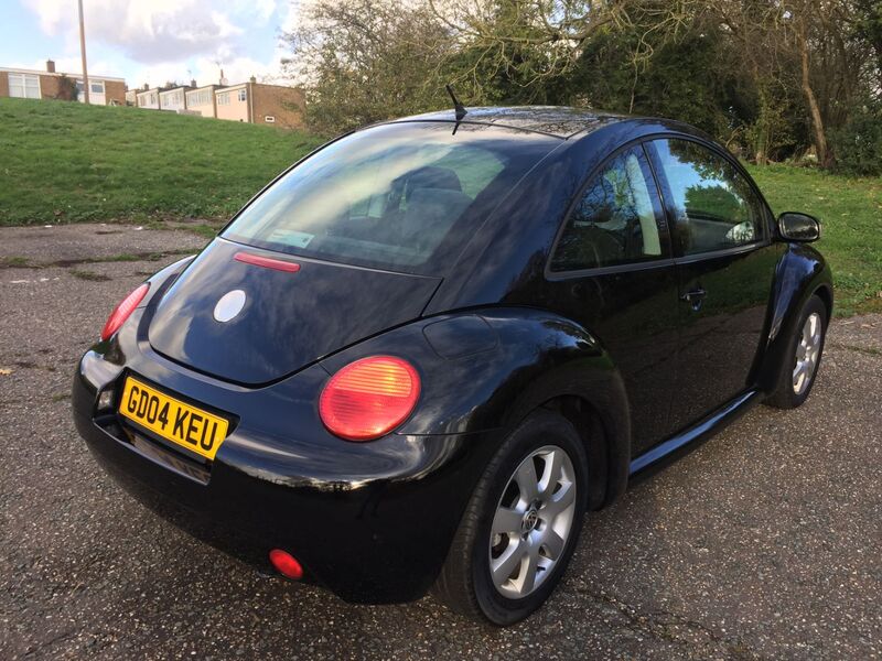 VOLKSWAGEN BEETLE