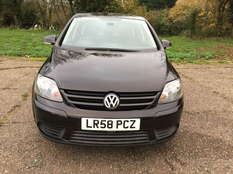 View VOLKSWAGEN GOLF PLUS 1.4 LUNA  80BHP 5 DOOR