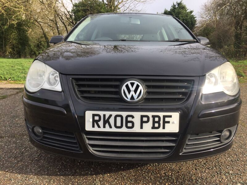 VOLKSWAGEN POLO