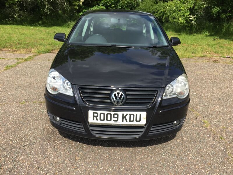 View VOLKSWAGEN POLO 1.4 MATCH 80BHP 5 DOOR