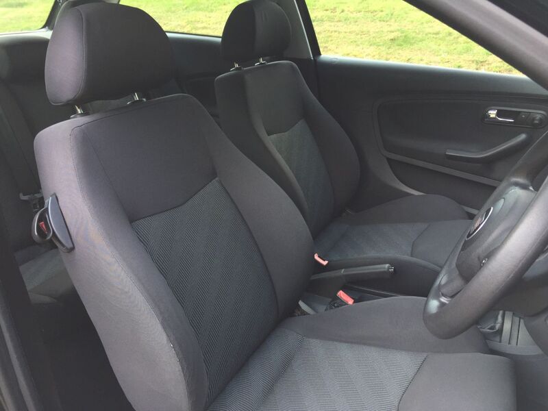 SEAT IBIZA