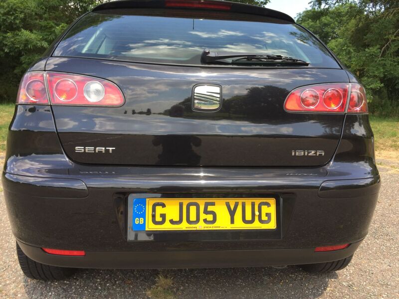 SEAT IBIZA