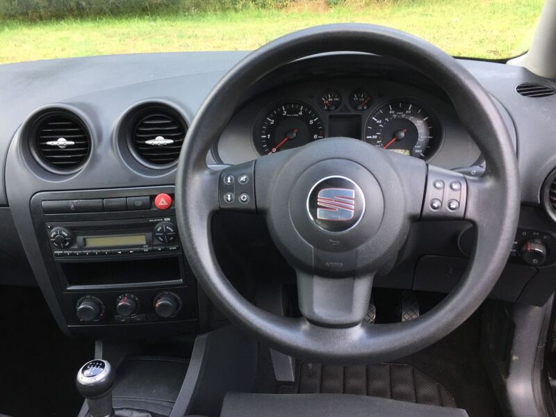 SEAT IBIZA
