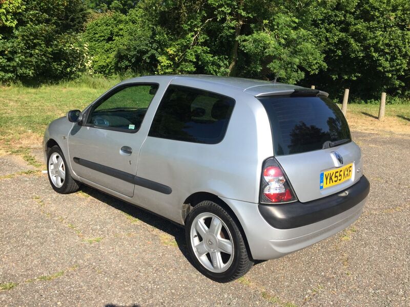 RENAULT CLIO