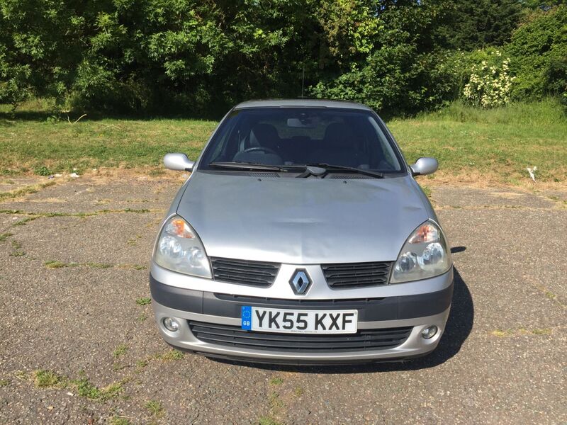 View RENAULT CLIO 1.2 DYNAMIQUE 16V