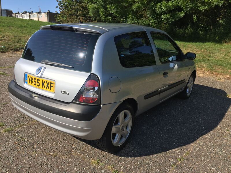 RENAULT CLIO