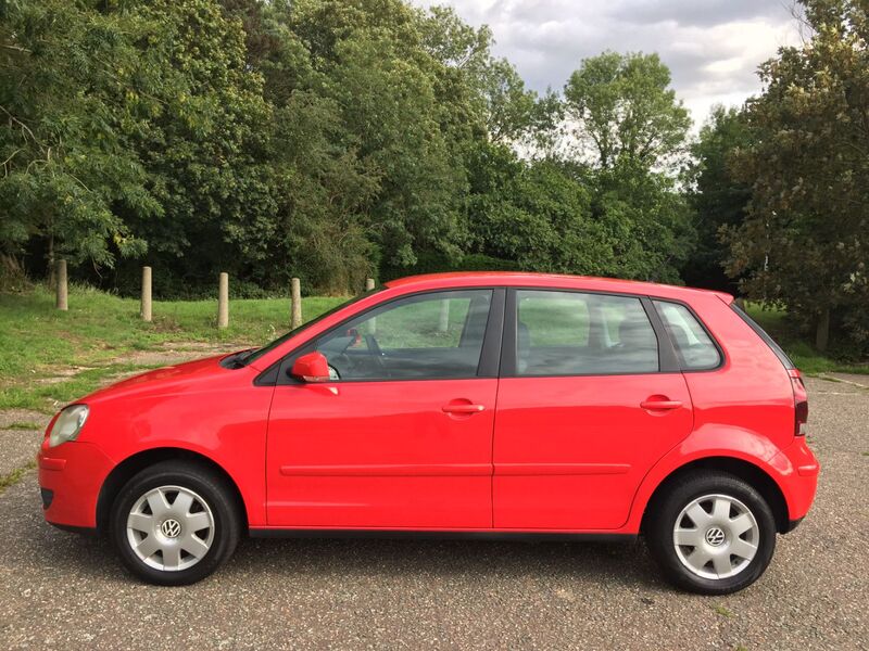 View VOLKSWAGEN POLO 1.4 S 75BHP