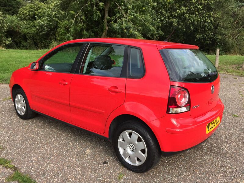 VOLKSWAGEN POLO