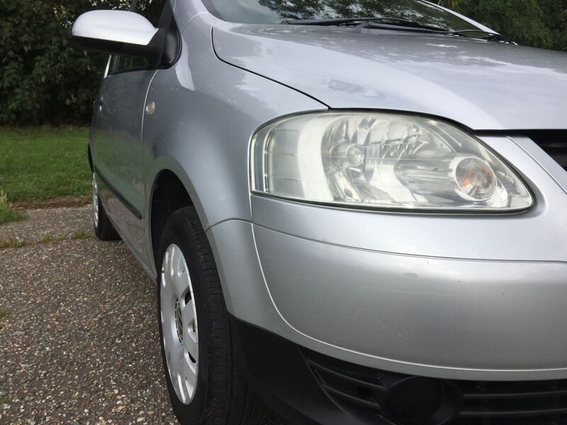VOLKSWAGEN FOX