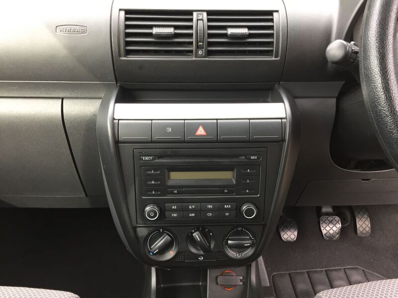 VOLKSWAGEN FOX