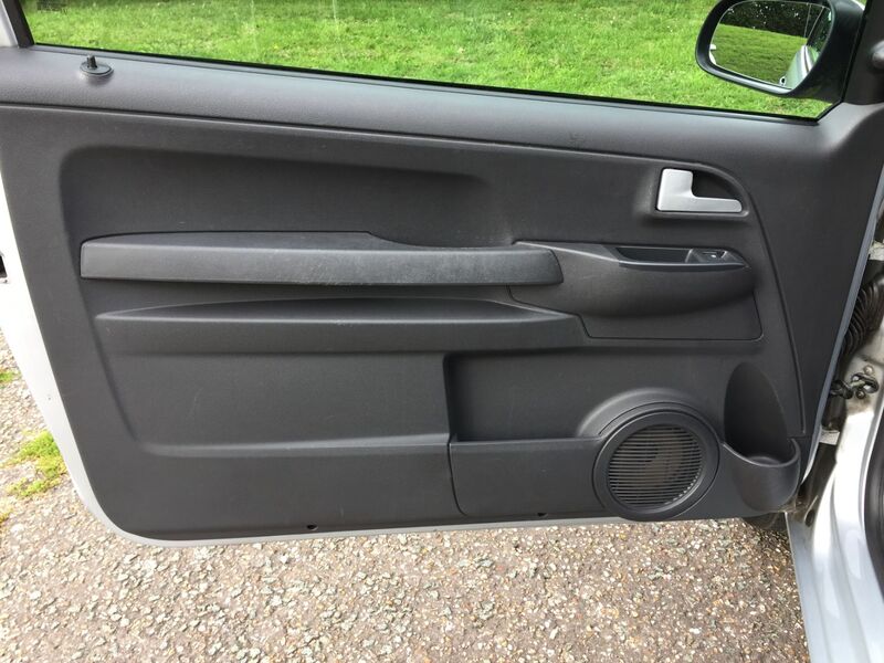 VOLKSWAGEN FOX