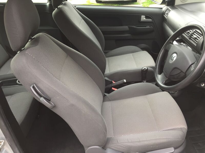 VOLKSWAGEN FOX