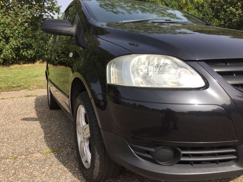 VOLKSWAGEN FOX