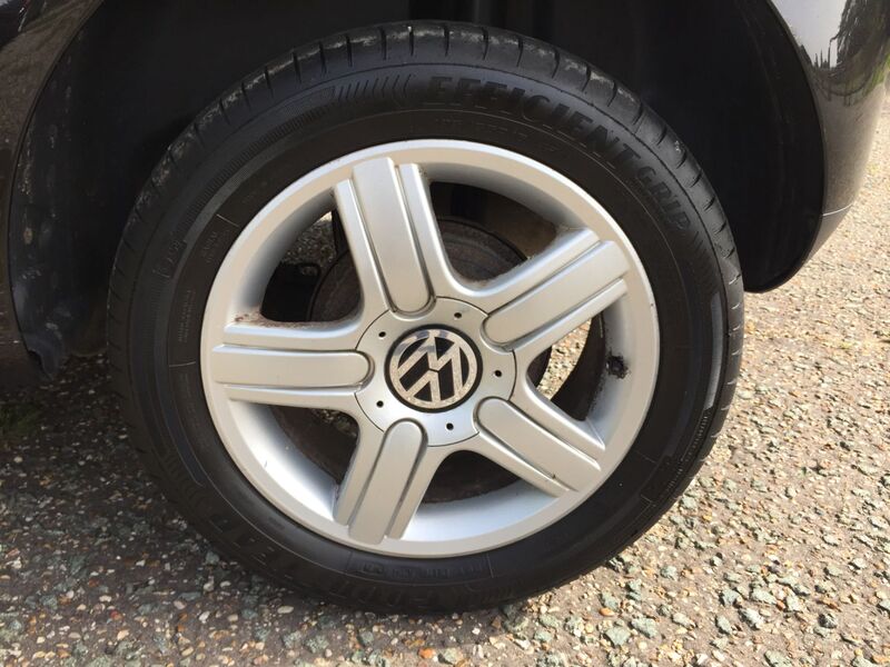 VOLKSWAGEN FOX