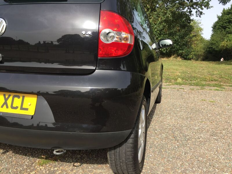 VOLKSWAGEN FOX