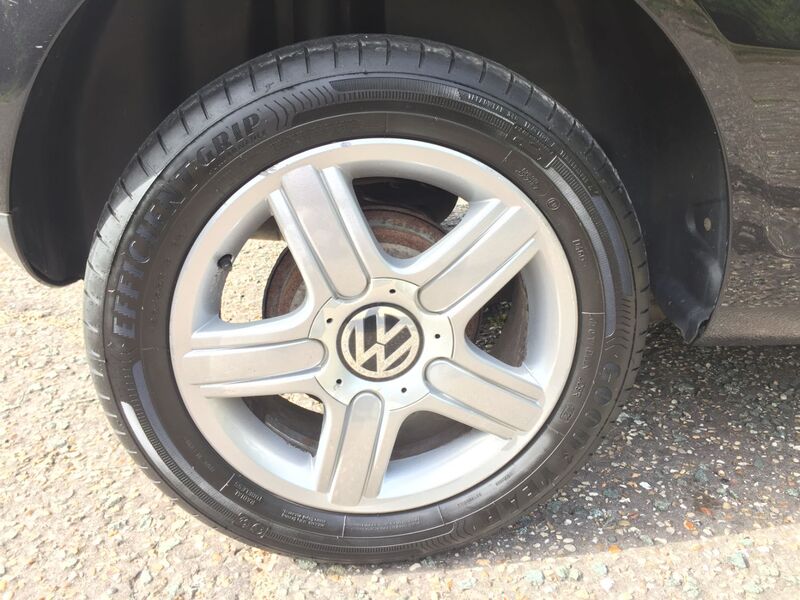 VOLKSWAGEN FOX