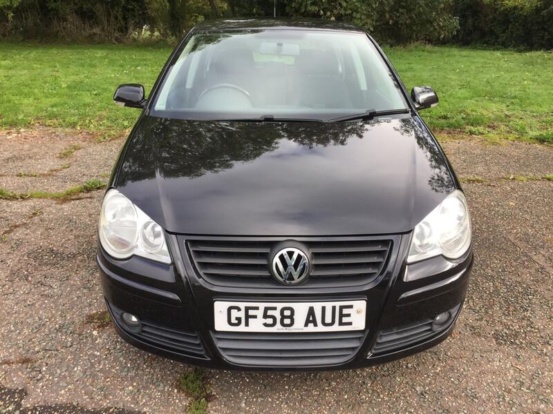 View VOLKSWAGEN POLO 1.4 MATCH 80BHP 5 DOOR